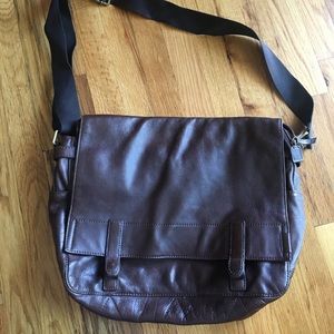 Men’s Fossil leather bag